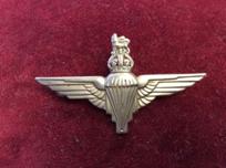 Image result for parachute regiment ww2 officers cap badge
